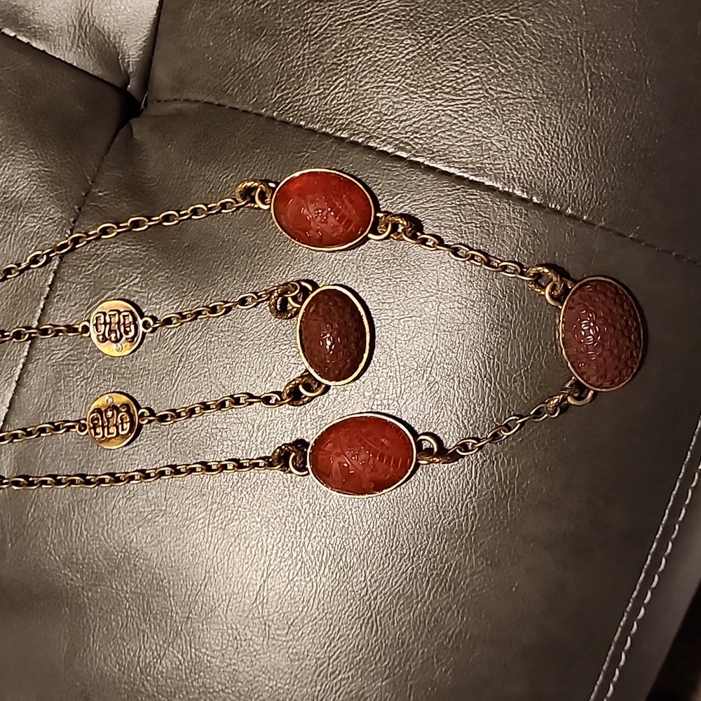 S10 vintage necklace